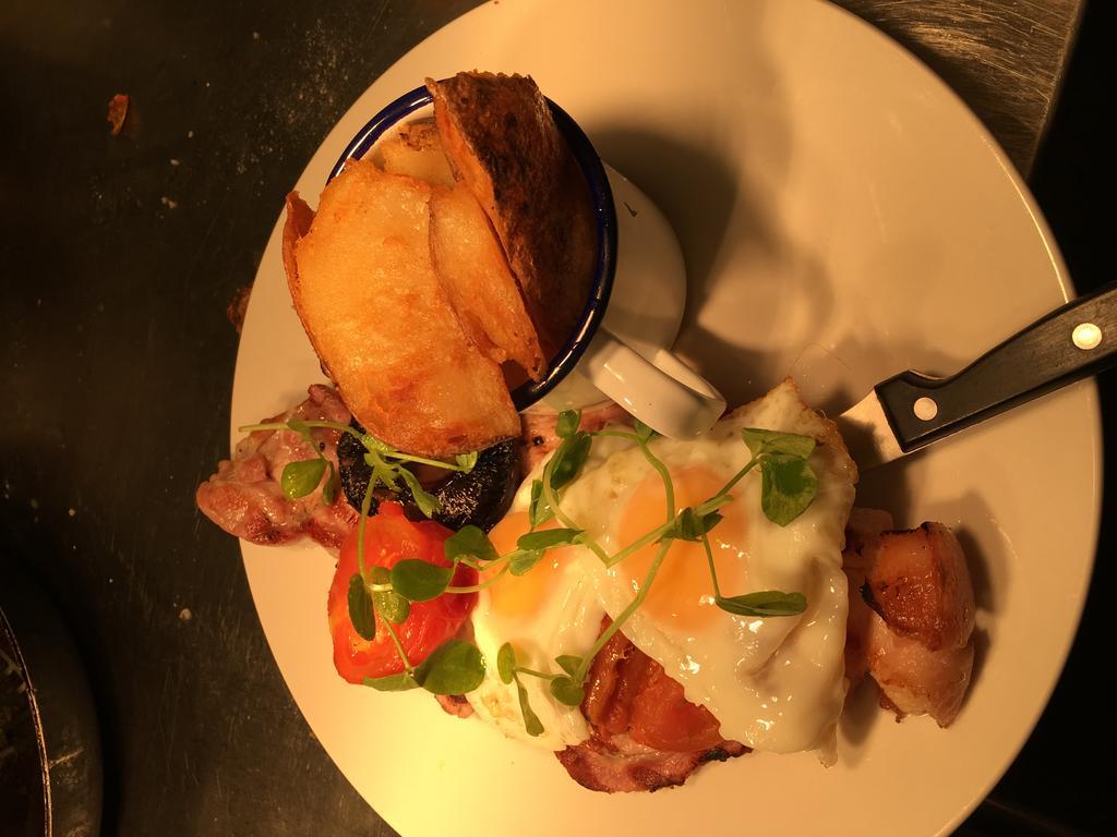 The Swan Taphouse Bed & Breakfast Ironbridge Bagian luar foto