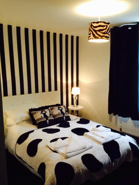 The Swan Taphouse Bed & Breakfast Ironbridge Bagian luar foto